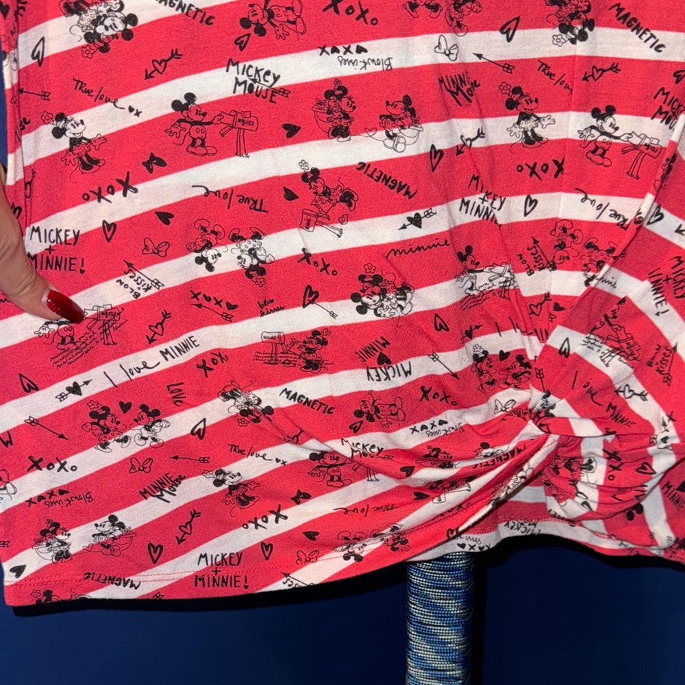 Disney Parks- Women’s Re and White Striped Graphic T-Shirt Size Medium - Picture 9 of 14